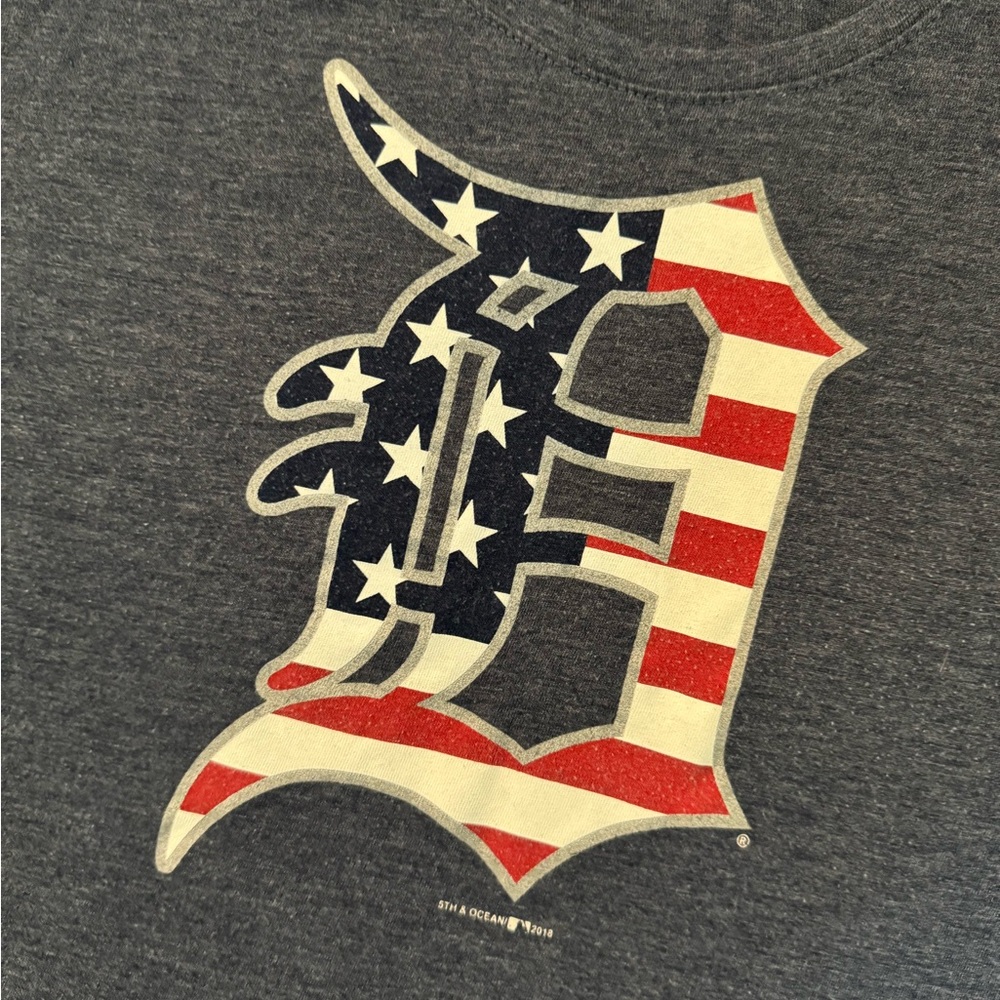 Detroit Tigers American Flag Baseball Tank Size Medium - Picture 3 of 3